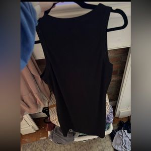 Black bodycon dress